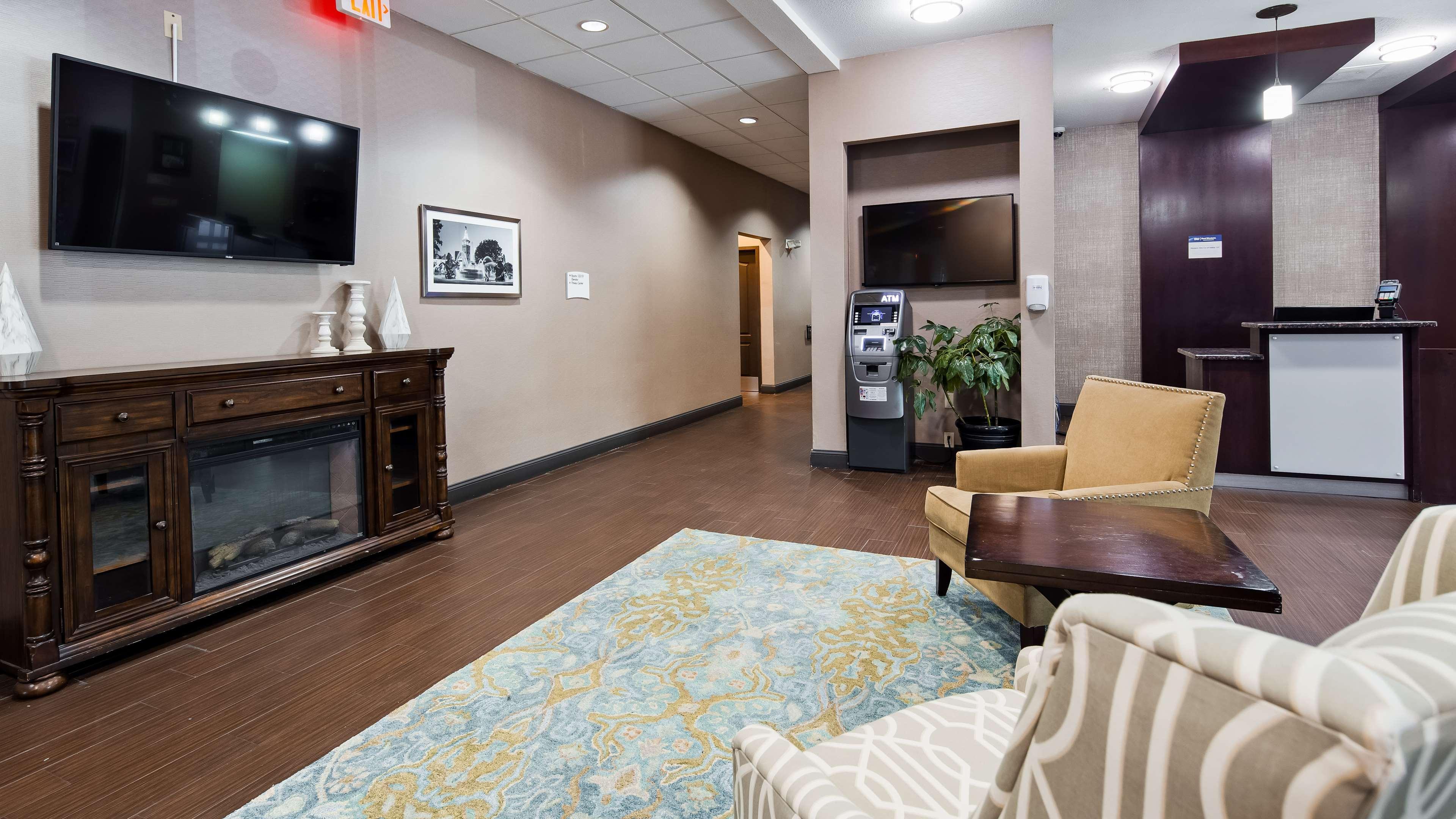 Best Western Plus Lee'S Summit Hotel & Suites Eksteriør billede